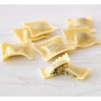 http://veganessentials.com/cdn/shop/products/paow-chicken-cheese-and-spinach-ravioli-3-lb-bulk-pack-vegan-essentials-online-store.jpg?v=1666995265