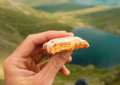Navigating Vegan Snack Options When Eating Out or Traveling